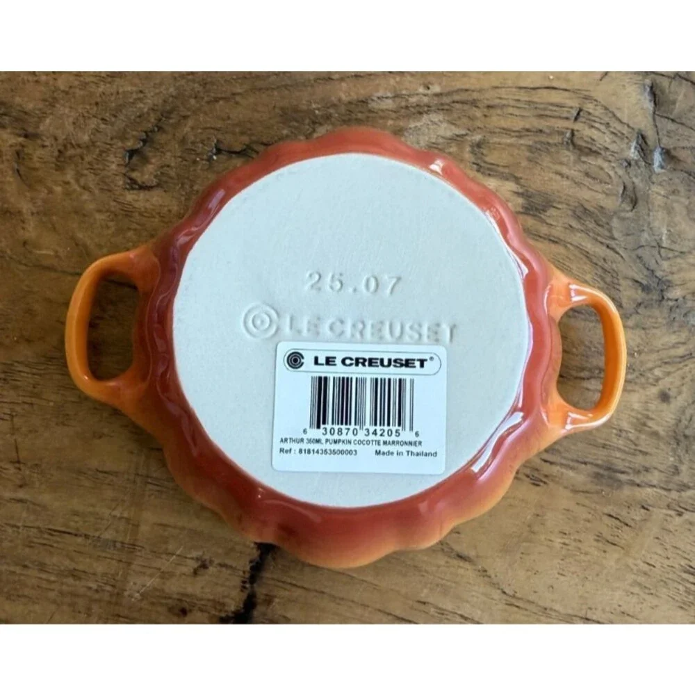 Le Creuset Stoneware Figural Pumpkin Mini Cocotte 12 oz 350 ml Persimmon NEW